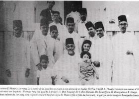  Docteur El Materi recevant à son domicile en juillet 1937 le Cheikh Abdelaziz Thaalbi
